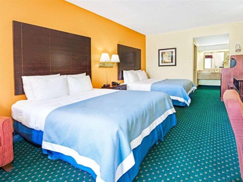 Days Inn By Wyndham Covington Eksteriør bilde